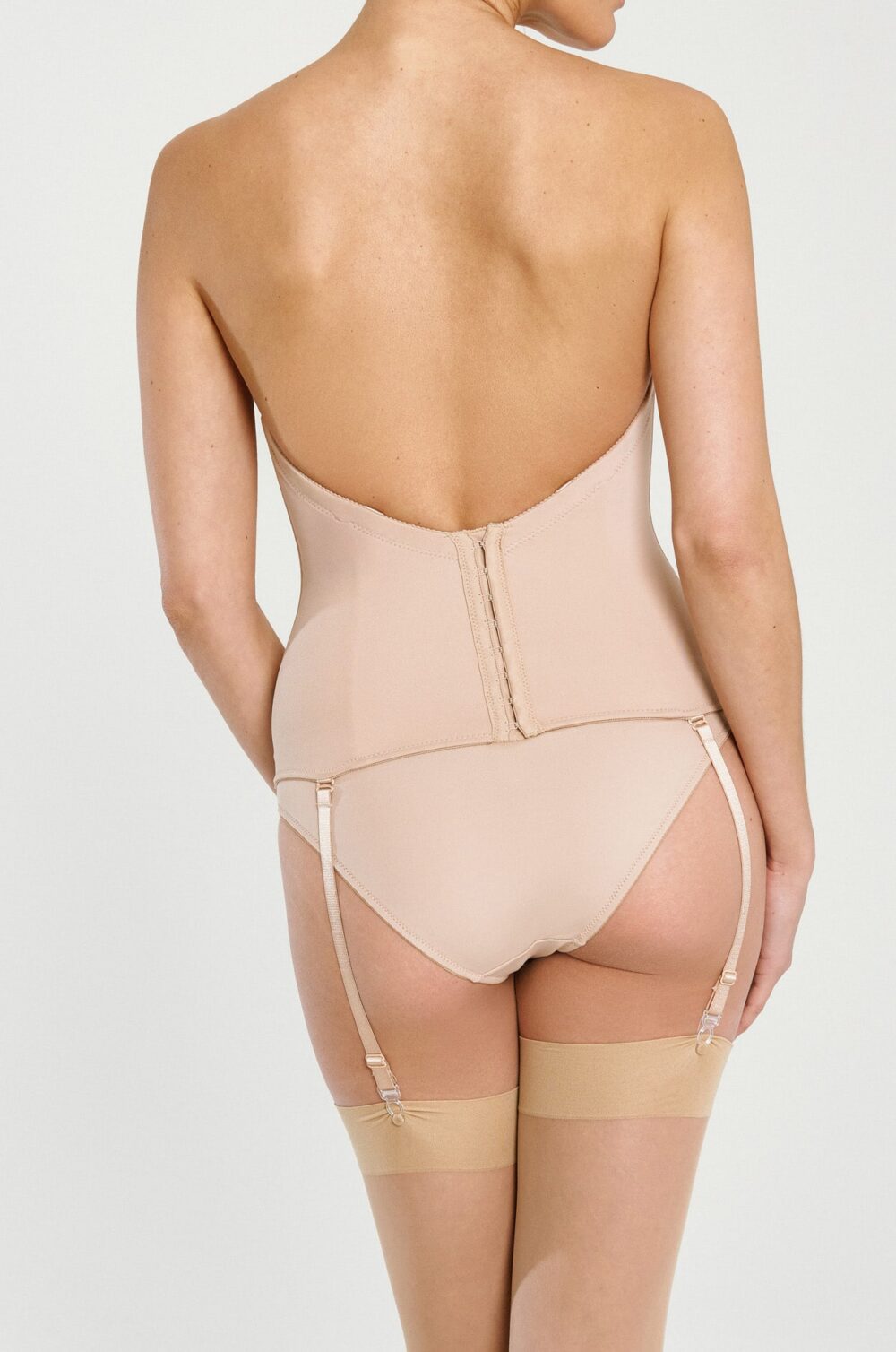 Low Back Seamless Bustier - Back